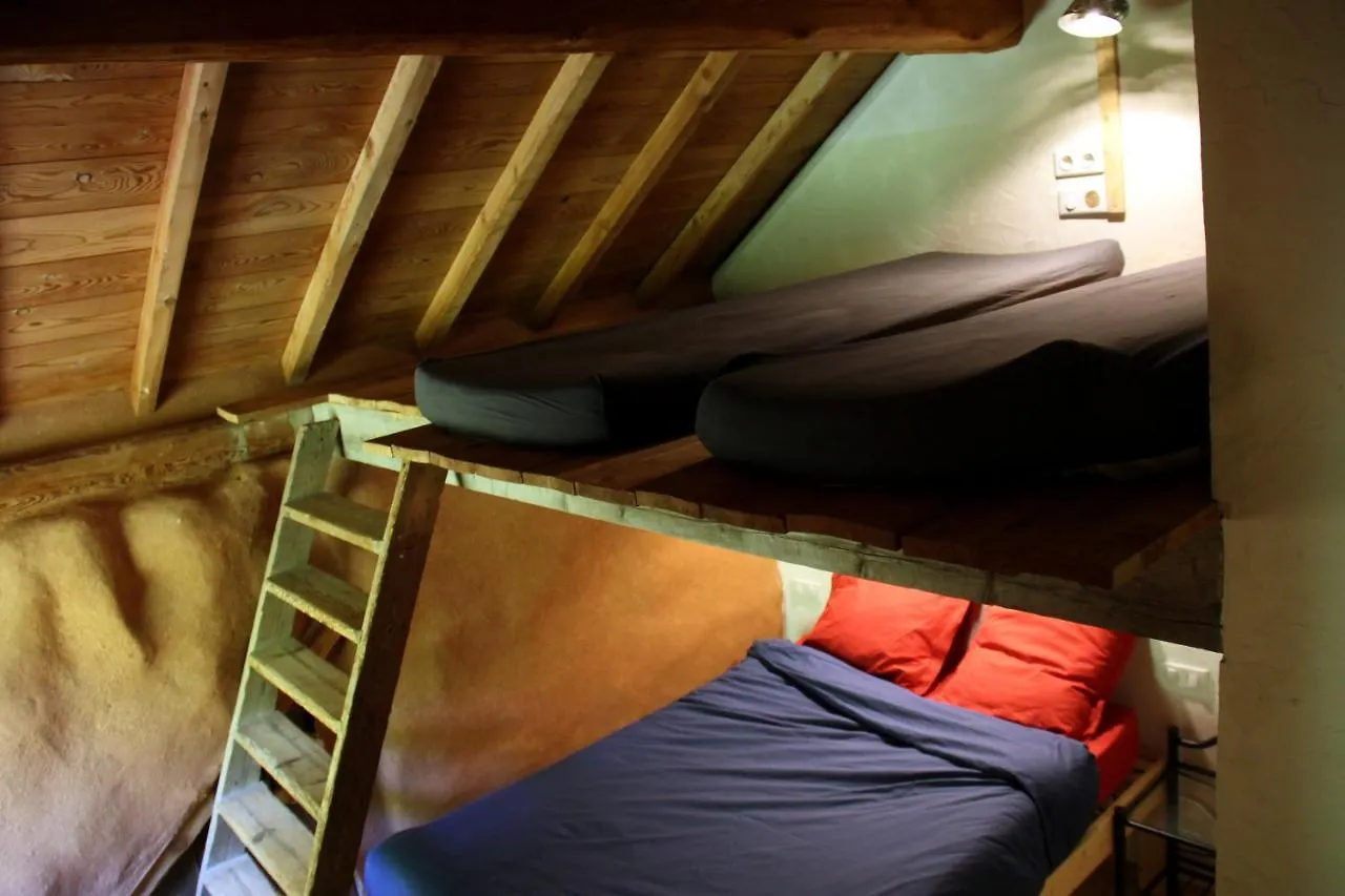 La Paille Bed & Breakfast Pelvoux 0*,  France