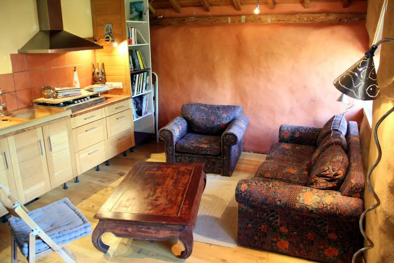 Bed and Breakfast La Paille Pelvoux 0*,  Frankreich